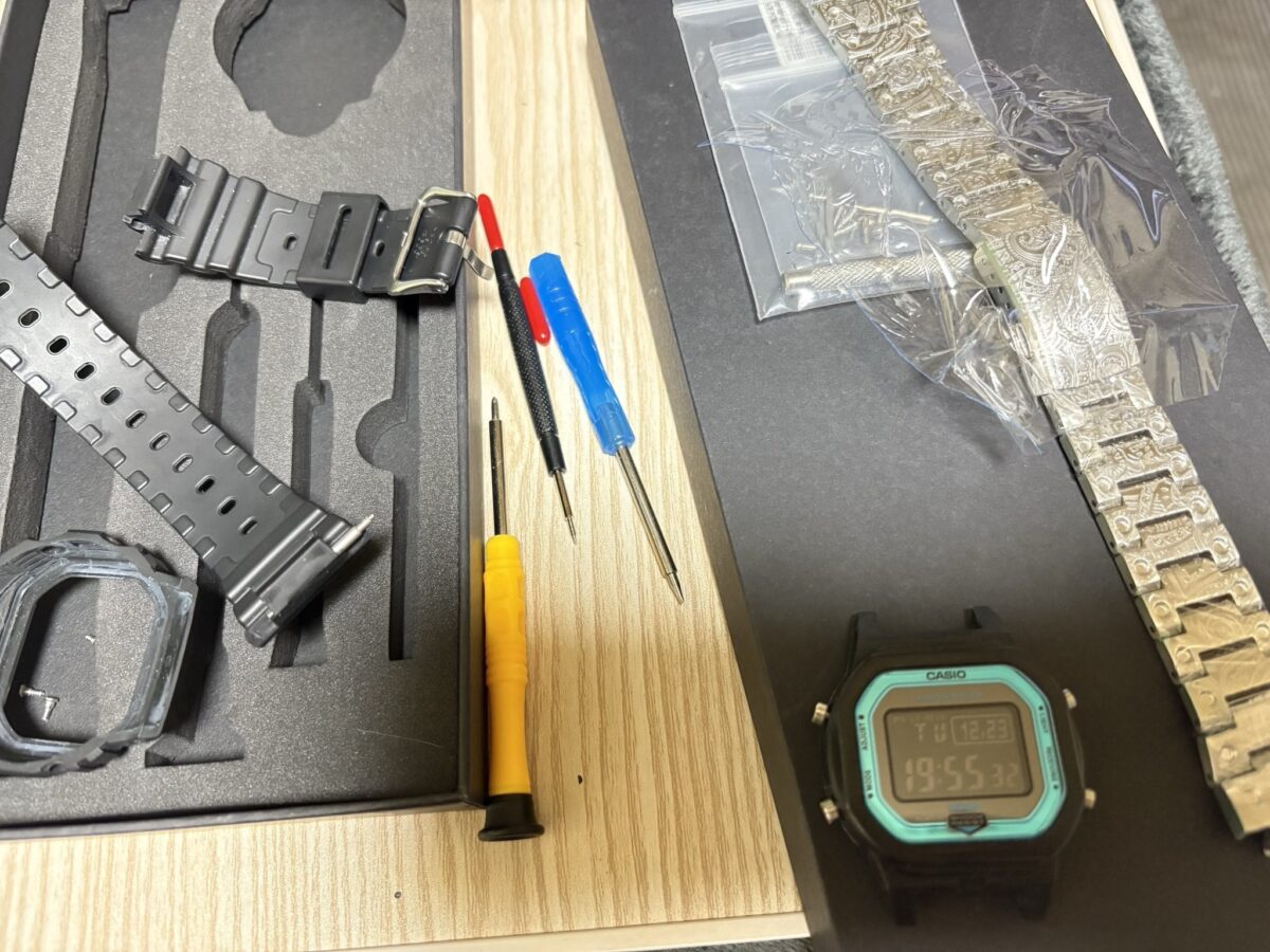 メタルカスタム用の器具とメタルバンド